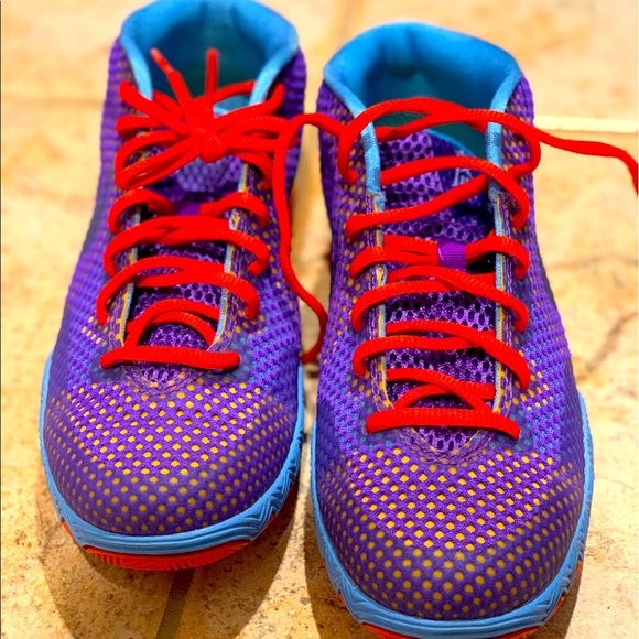 Nike Kyrie 1 Saturdays GS Purple Blue Yellow Red - Picture 6 of 6